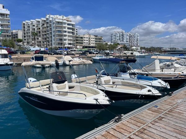 Trimarchi Amuni | Anna