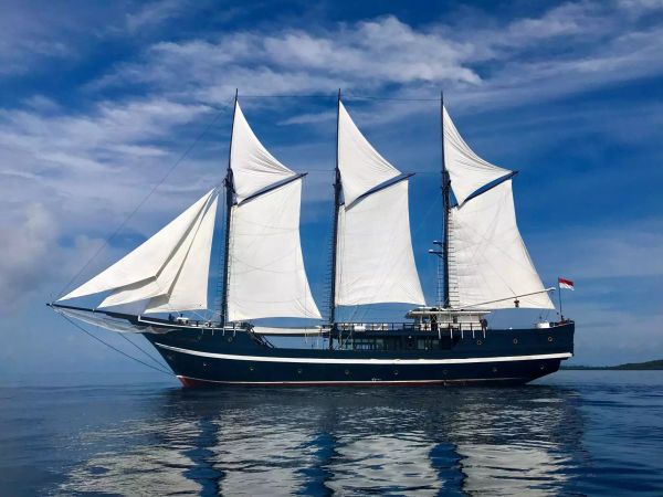 Custom Built Schooner | Dewi Nusantara
