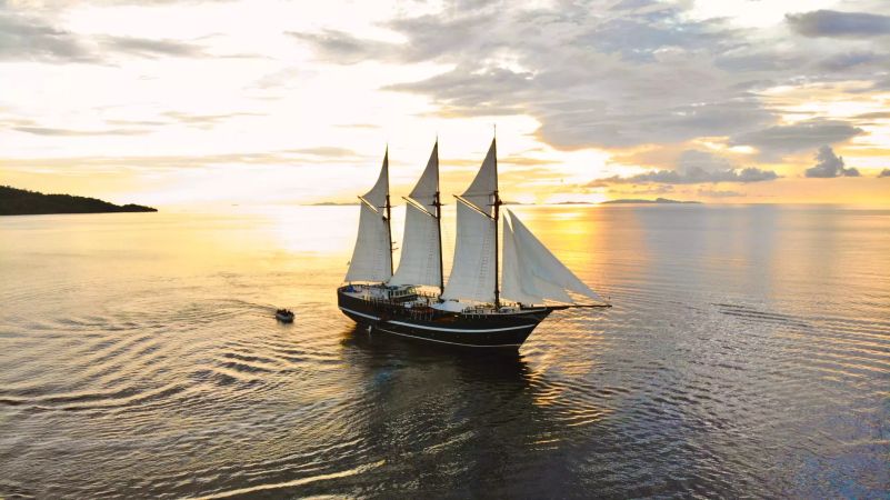 Custom Built Schooner | Dewi Nusantara