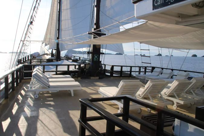 Custom Built Schooner | Dewi Nusantara