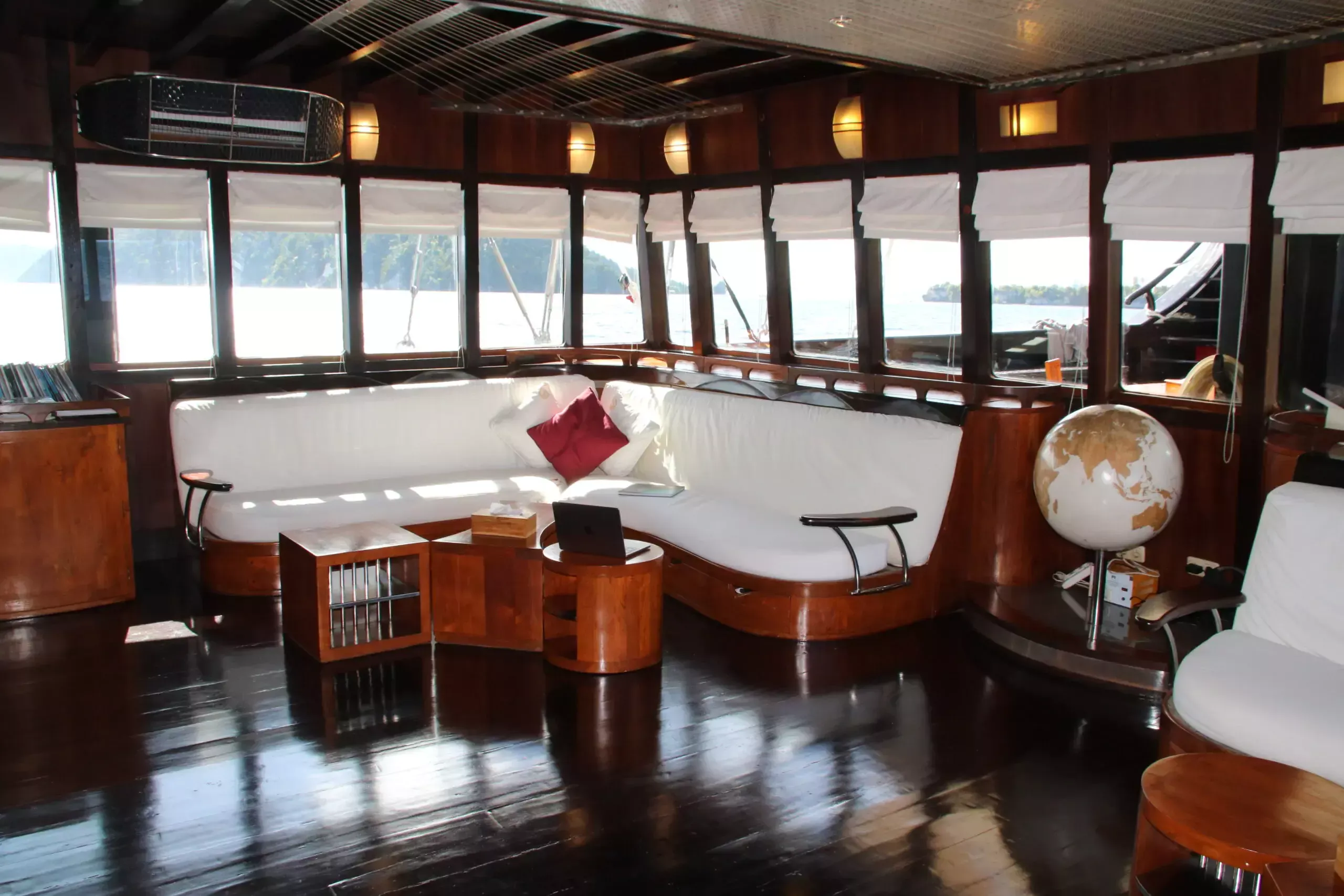 Custom Built Schooner | Dewi Nusantara