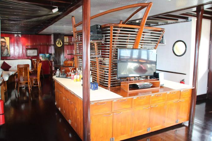 Custom Built Schooner | Dewi Nusantara