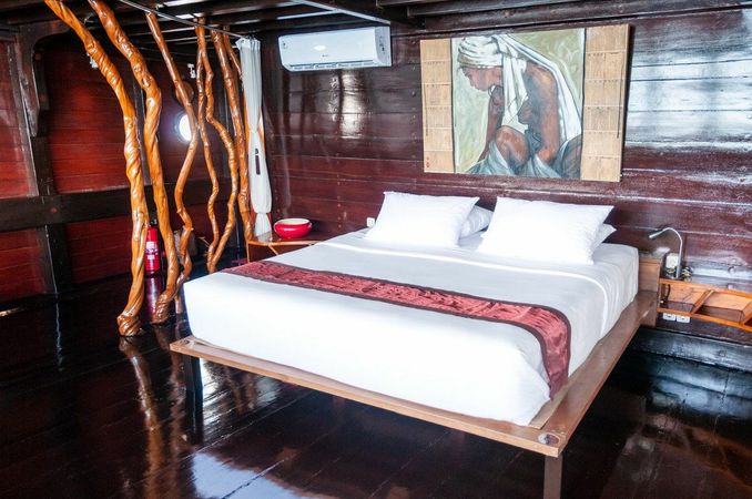 Custom Built Schooner | Dewi Nusantara