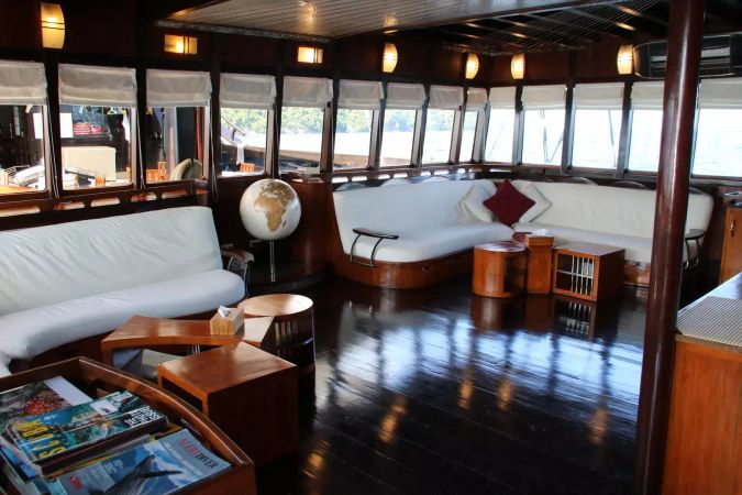 Custom Built Schooner | Dewi Nusantara