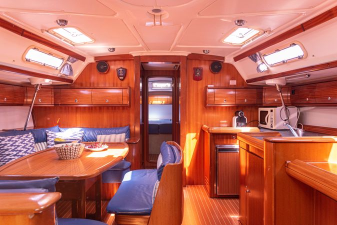 Bavaria 49 | Julia Tercer