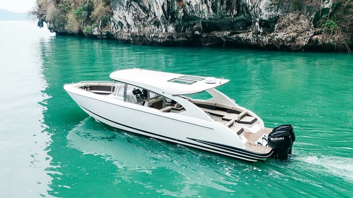 Custom Built 42 | Ocean Pearl