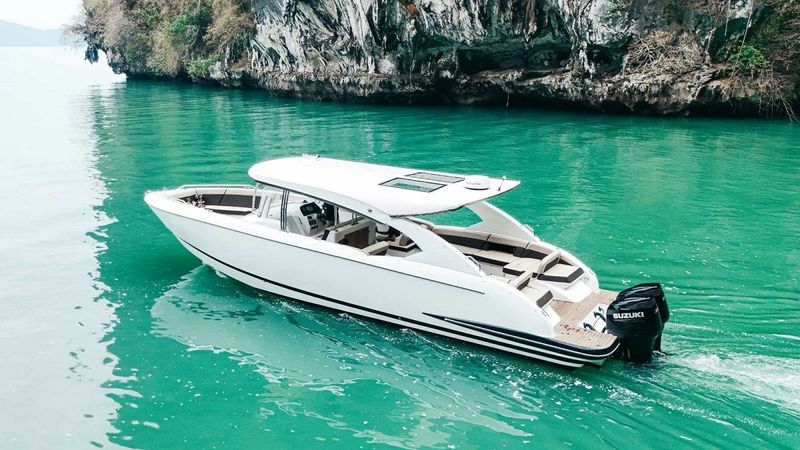 Custom Built 42 | Ocean Pearl