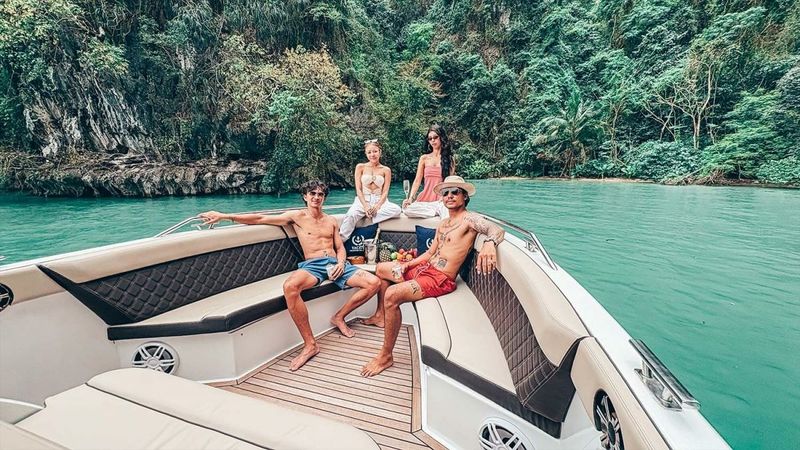 Custom Built 42 | Ocean Pearl