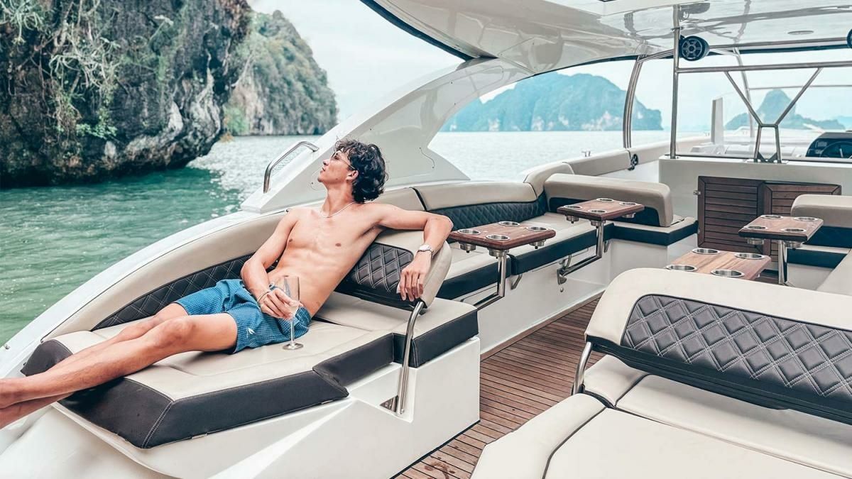 Custom Built 42 | Ocean Pearl