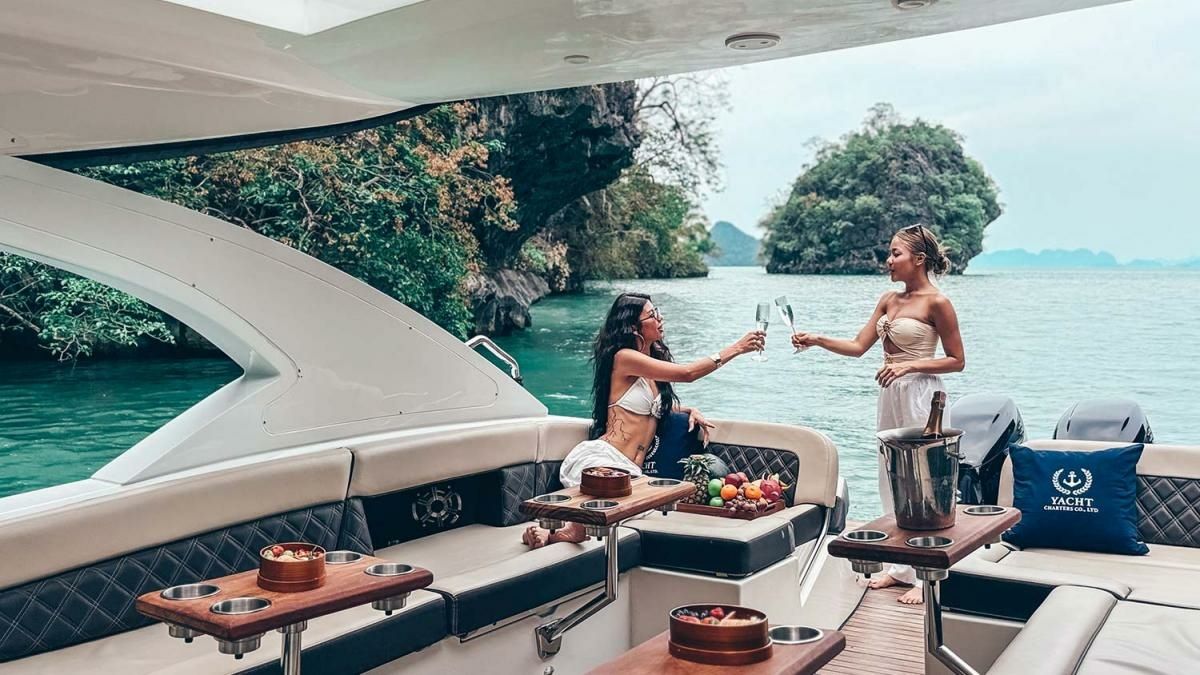 Custom Built 42 | Ocean Pearl