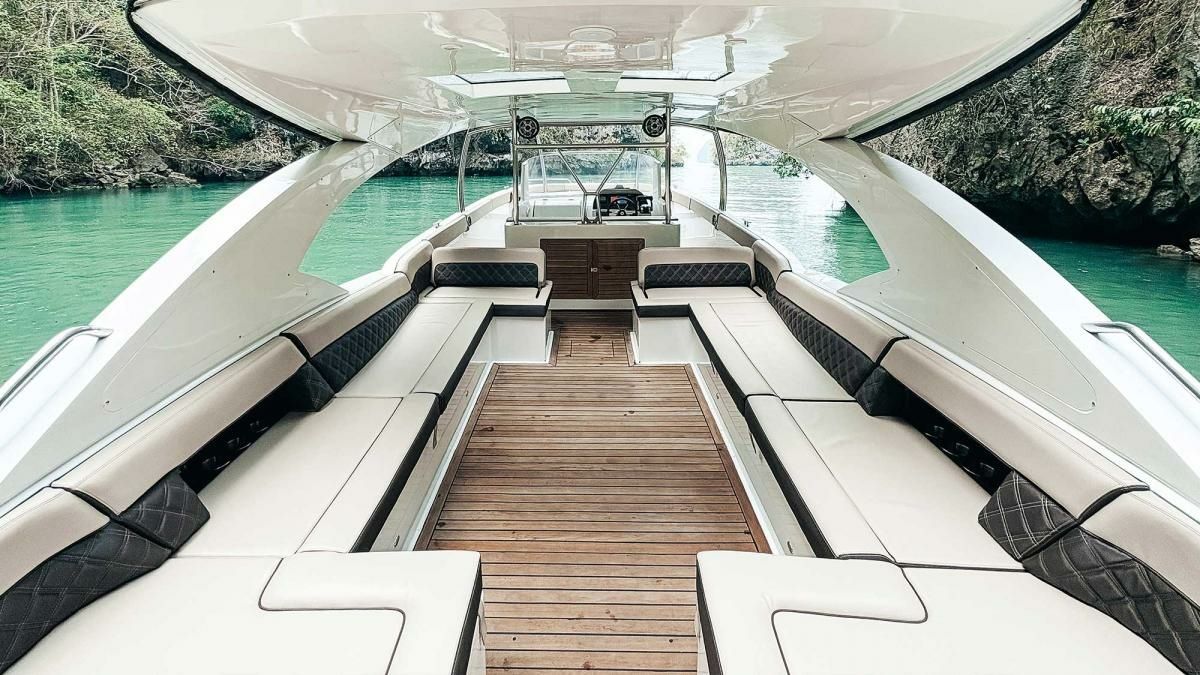 Custom Built 42 | Ocean Pearl