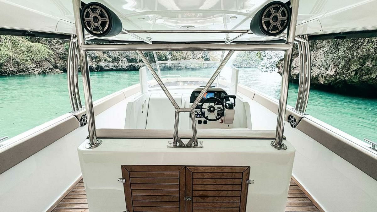 Custom Built 42 | Ocean Pearl