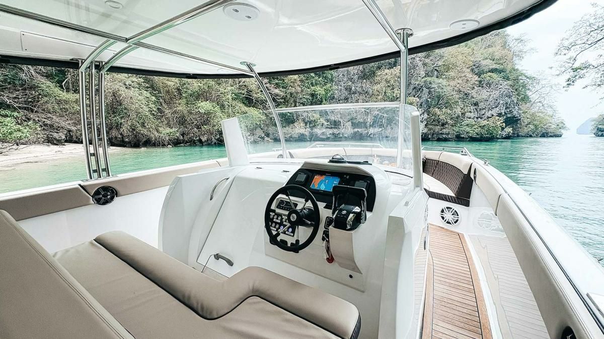 Custom Built 42 | Ocean Pearl