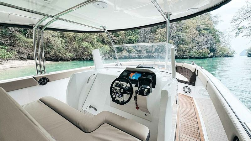 Custom Built 42 | Ocean Pearl