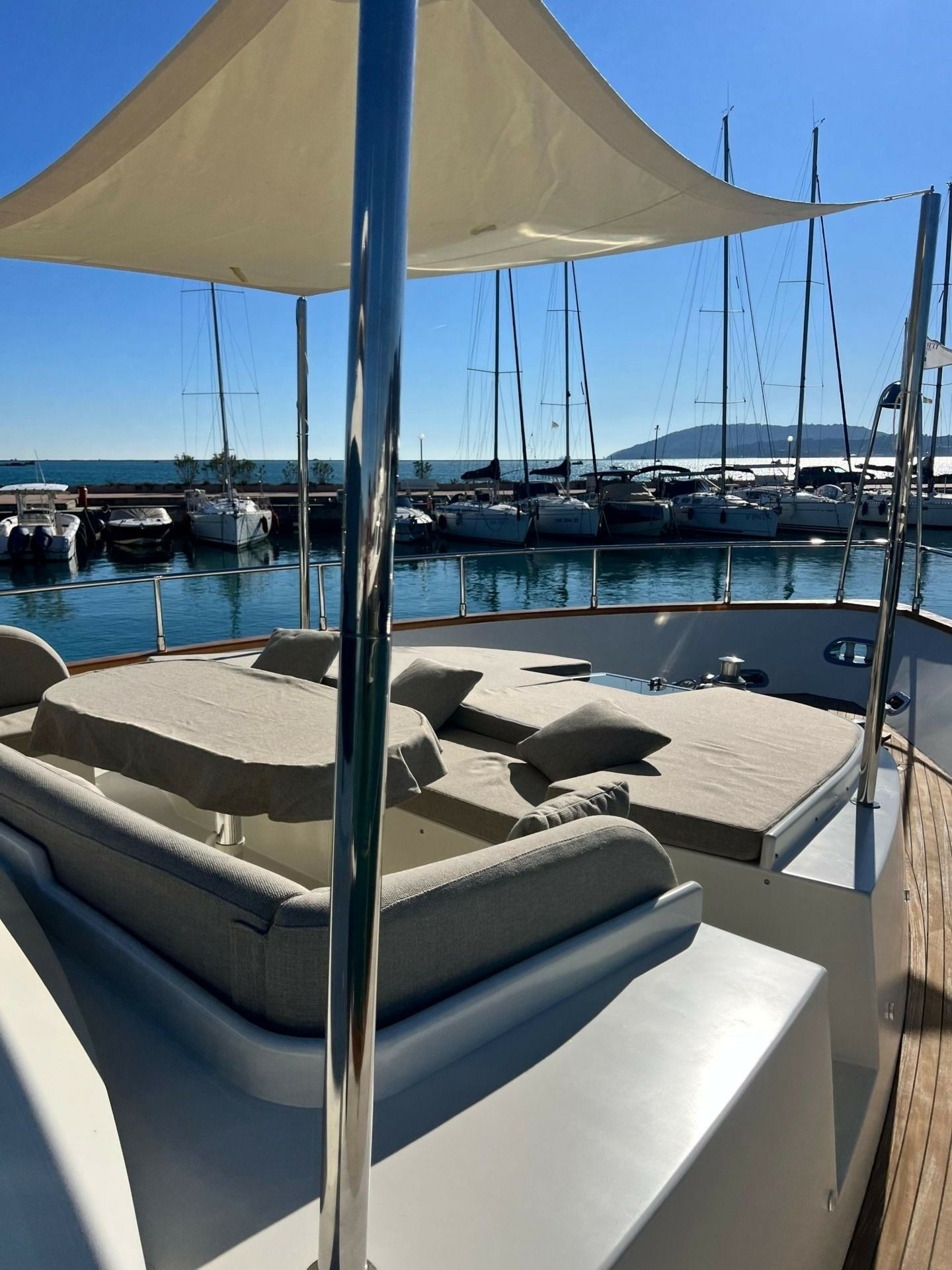 Falcon 80 | Mare&Luna