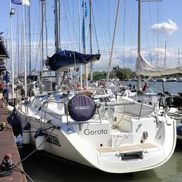 Beneteau Oceanis 440 | Garota