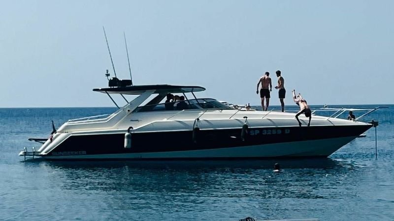 Sunseeker 105 | Blackstar