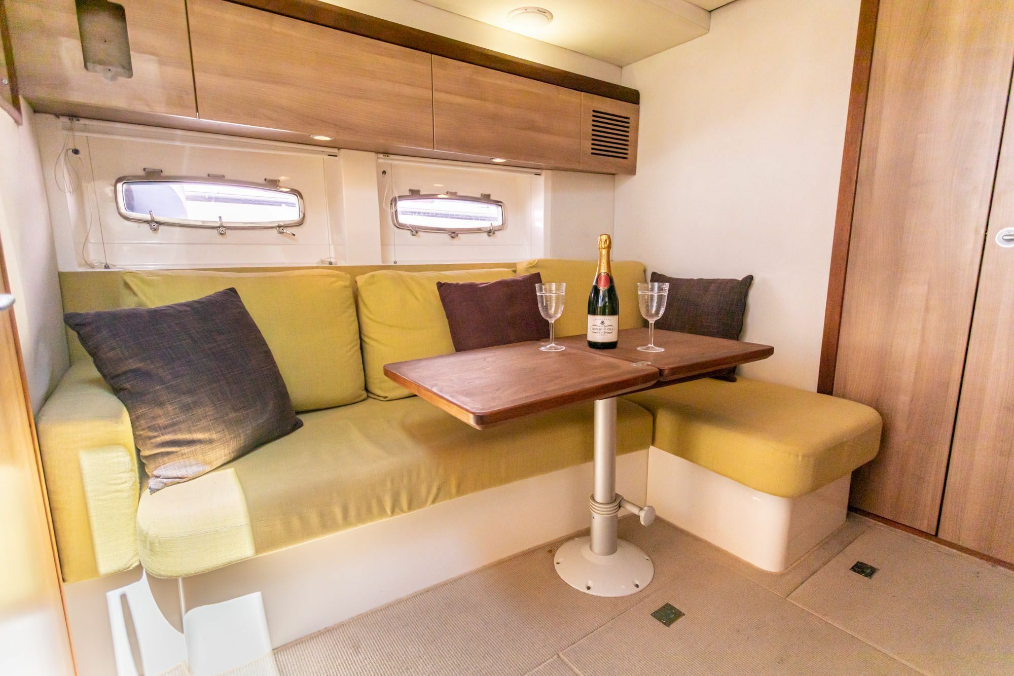 Sealine SC 35 | Linus