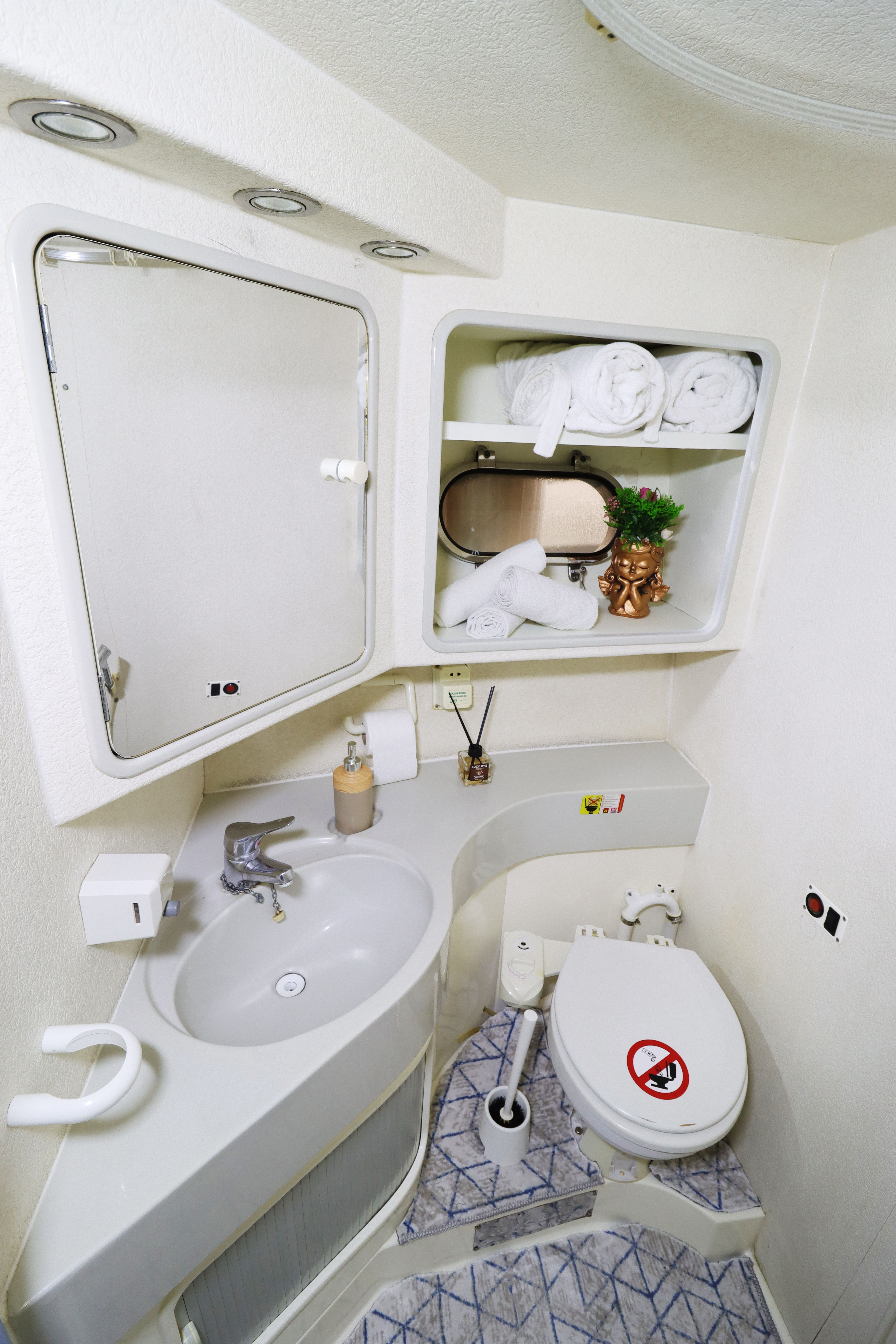 Custom Built 62 | Alp Dora