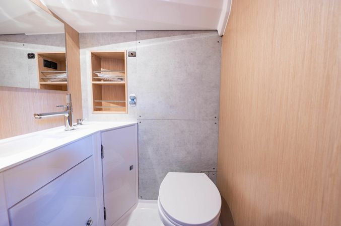 Bavaria C42 | Everlong