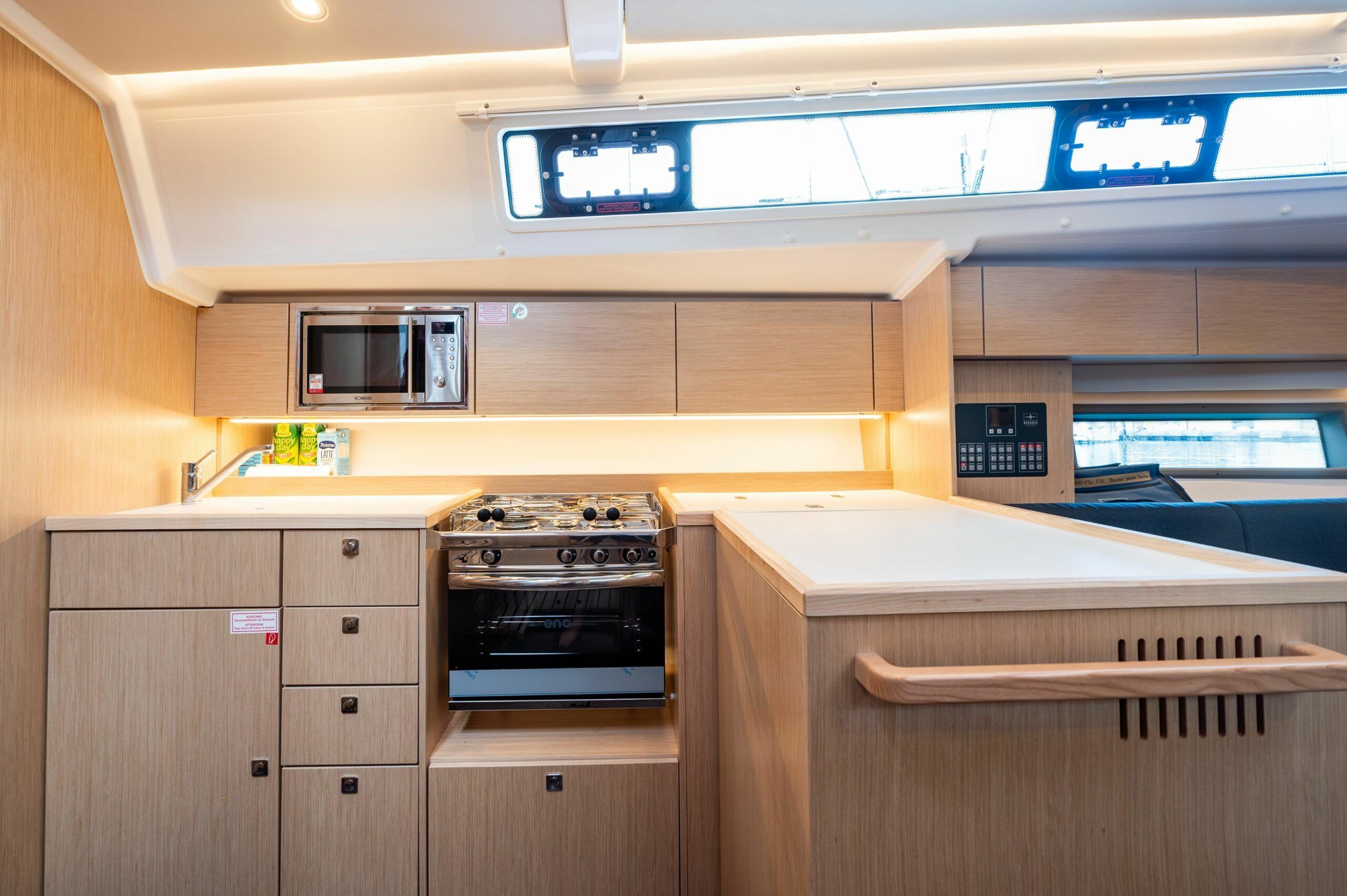 Bavaria C42 | Everlong