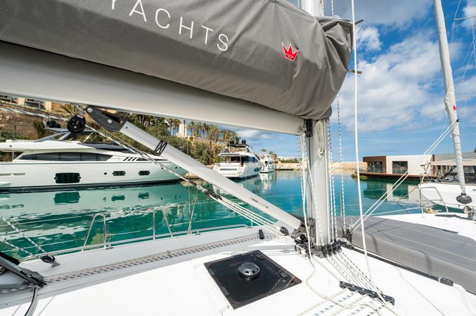 Bavaria C42 | Everlong