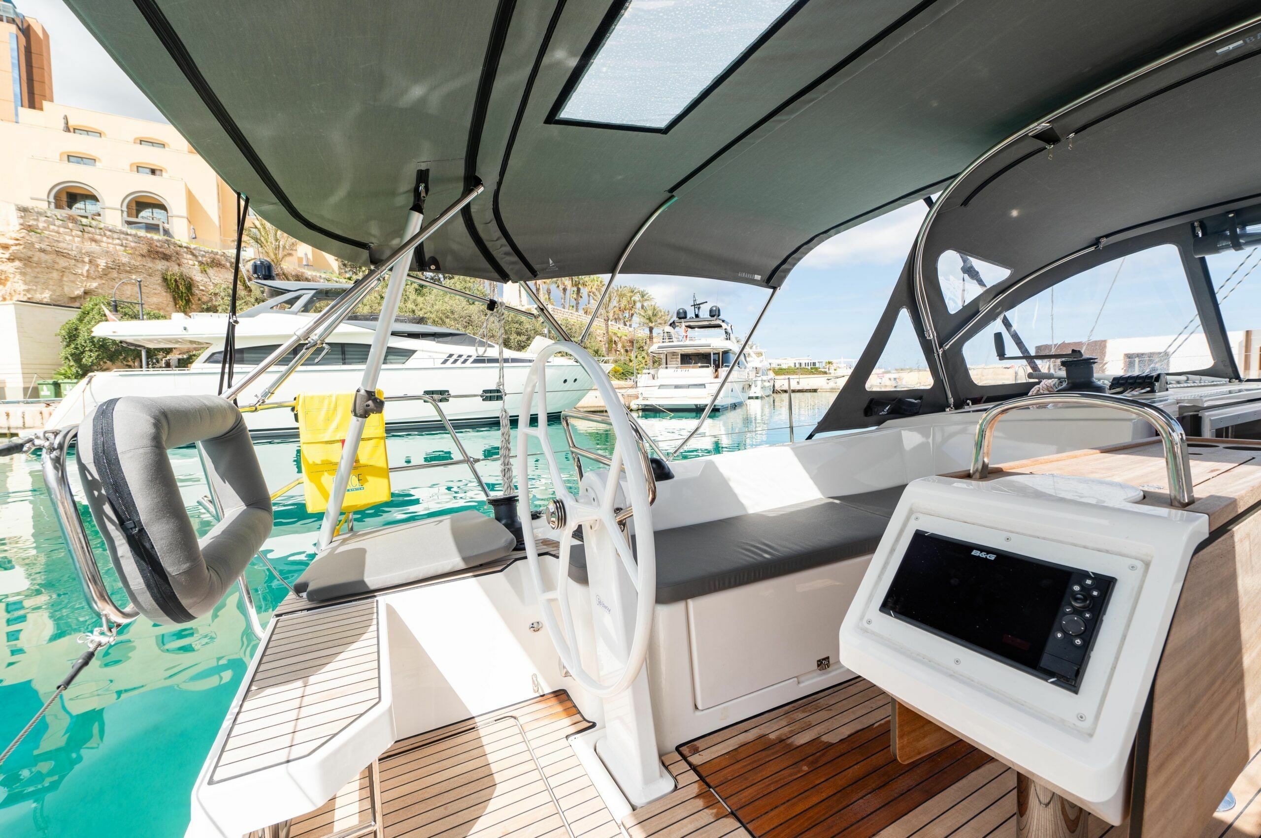 Bavaria C42 | Everlong