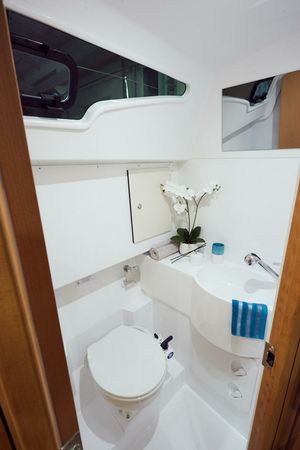 Jeanneau Sun Odyssey 319 | Tomkings