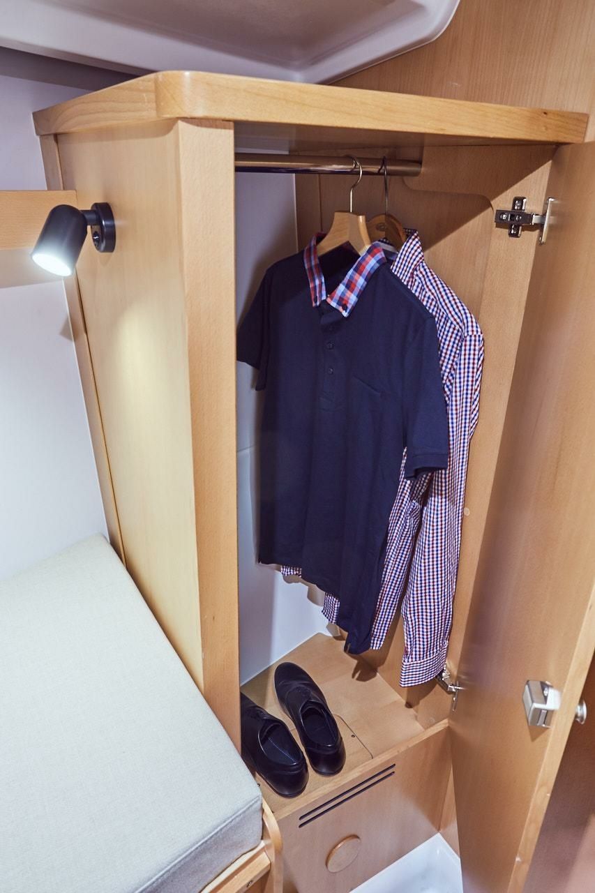 Jeanneau Sun Odyssey 319 | Tomkings