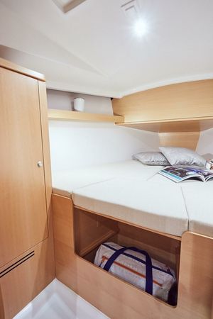 Jeanneau Sun Odyssey 319 | Tomkings