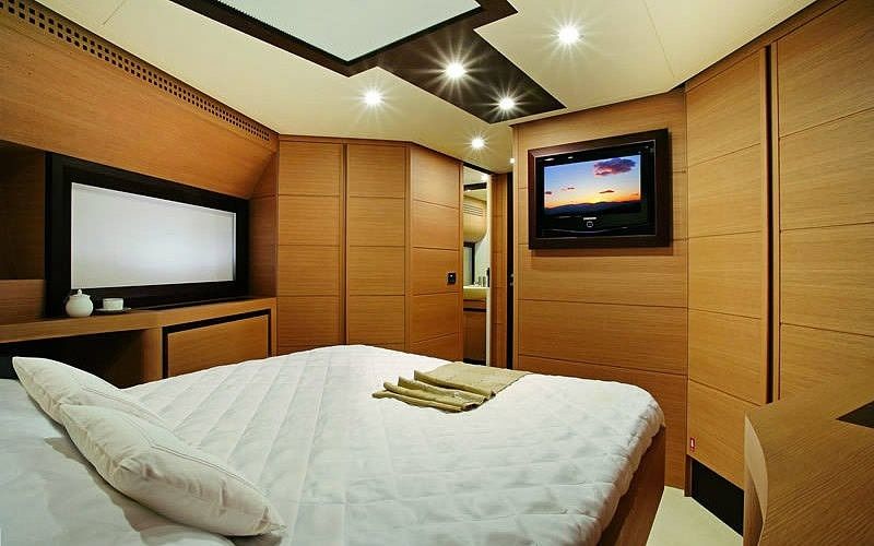 Pershing 72 | Marilena R