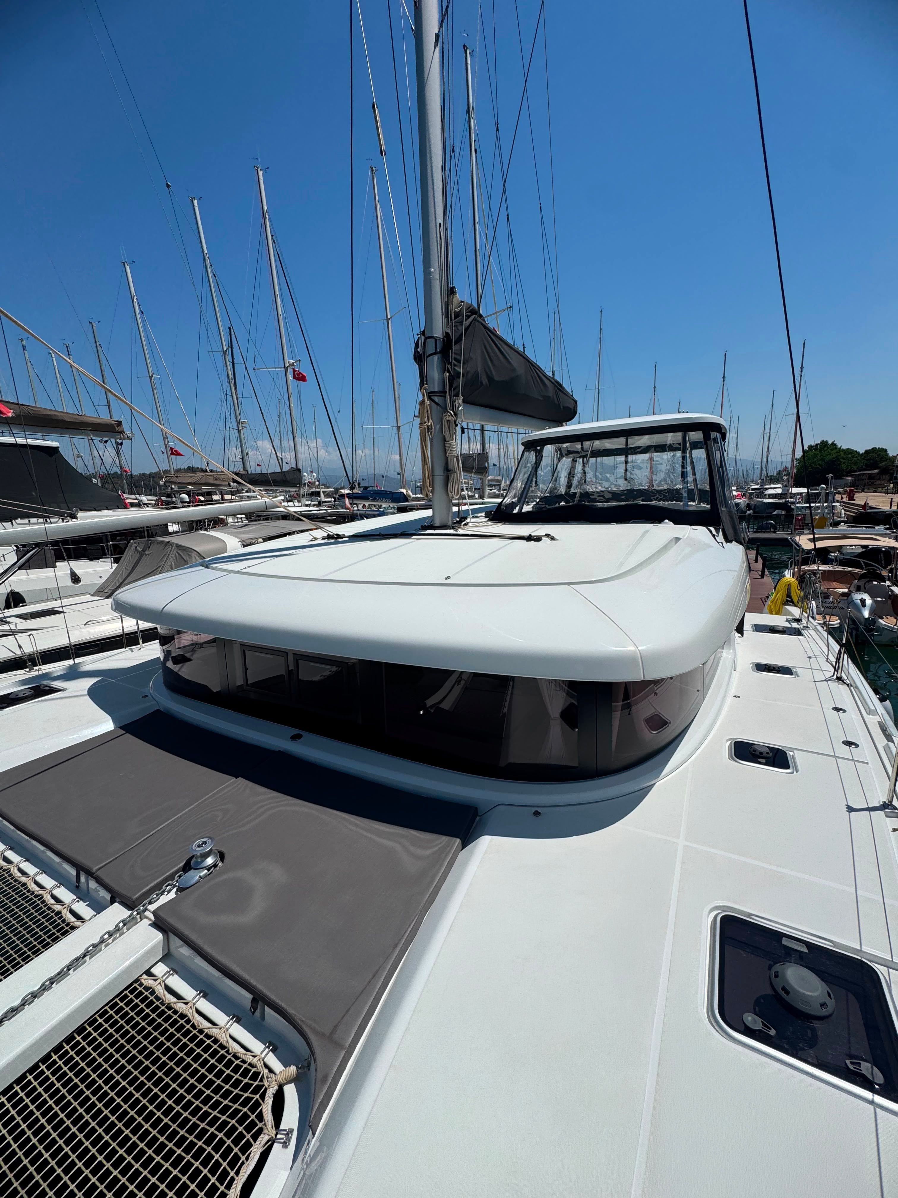 Lagoon 42 | Pronto Angel