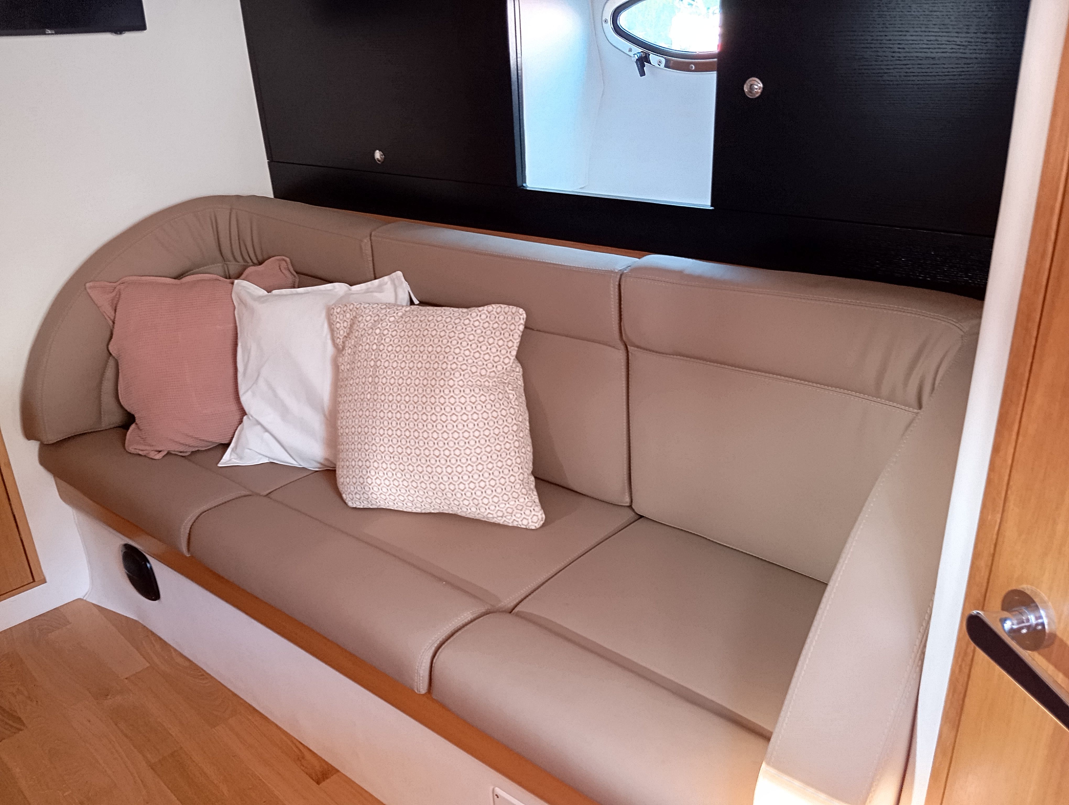 Airon Marine 36 | Maura 4