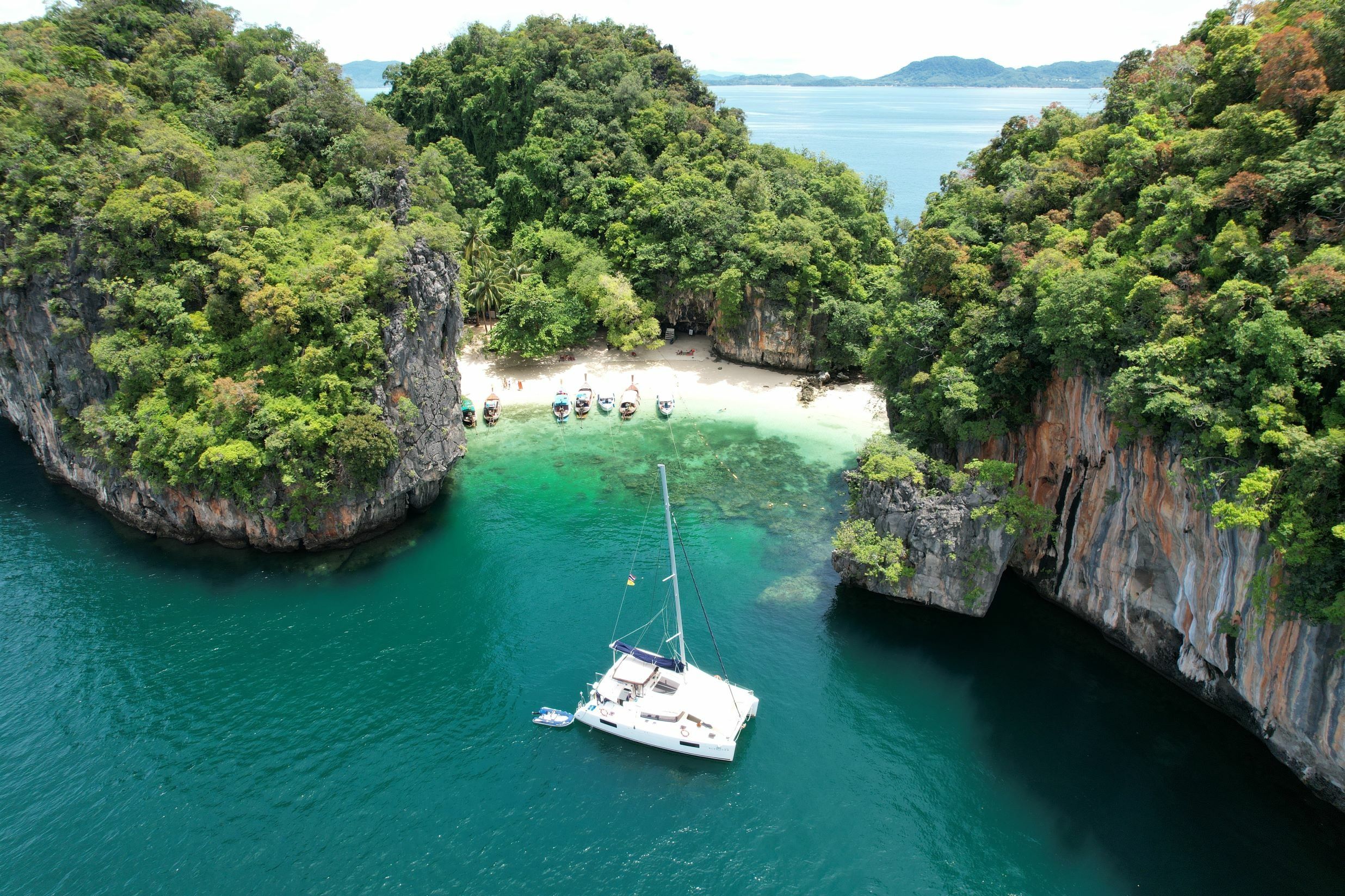 Lagoon 450 F | Blue Icon