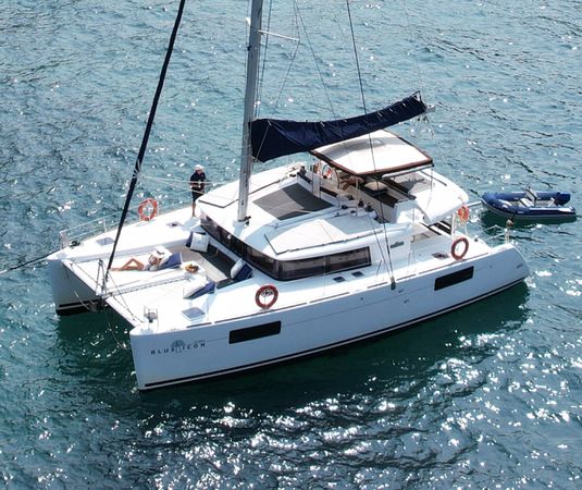 Lagoon 450 F | Blue Icon
