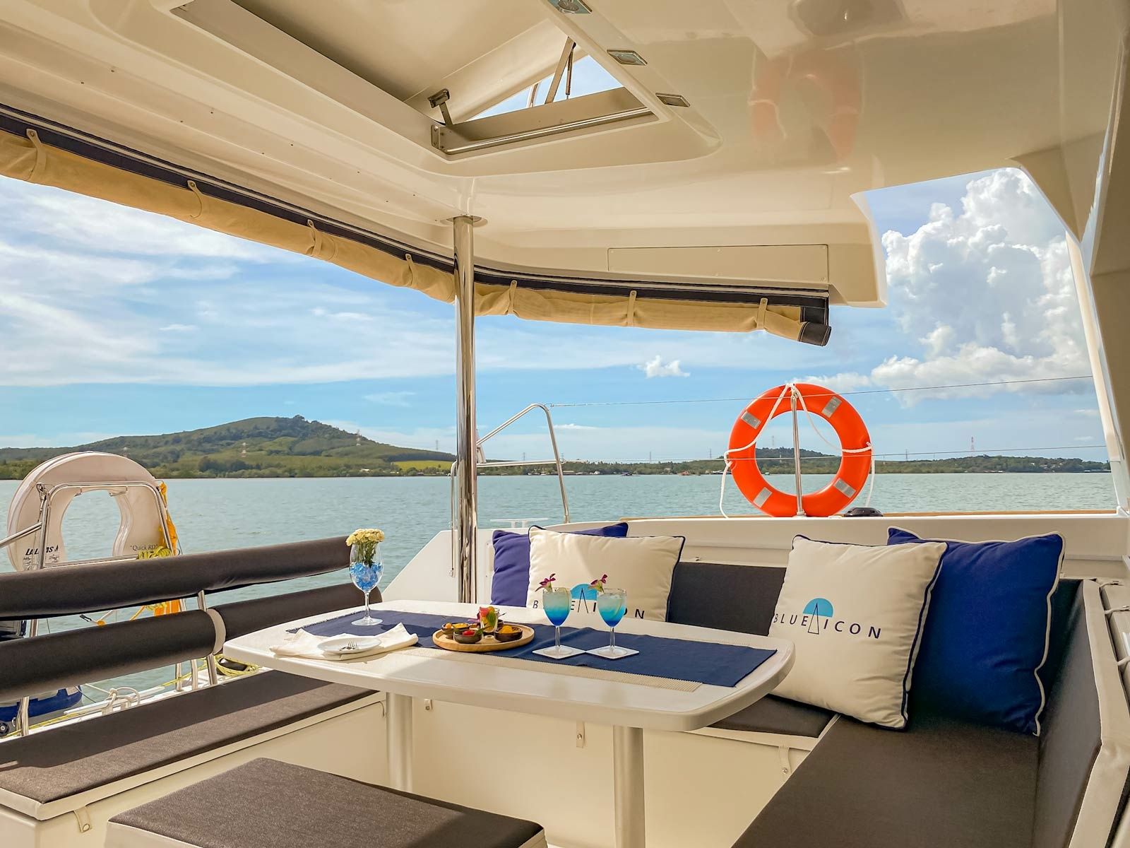 Lagoon 450 F | Blue Icon