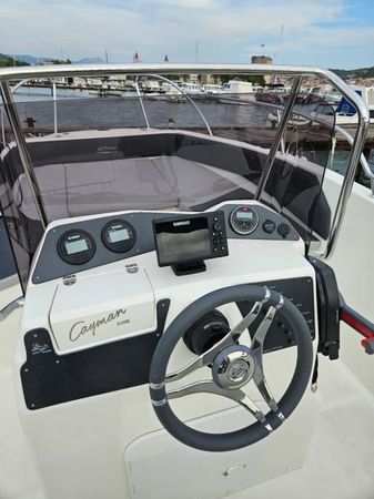 Cayman 585 | 25