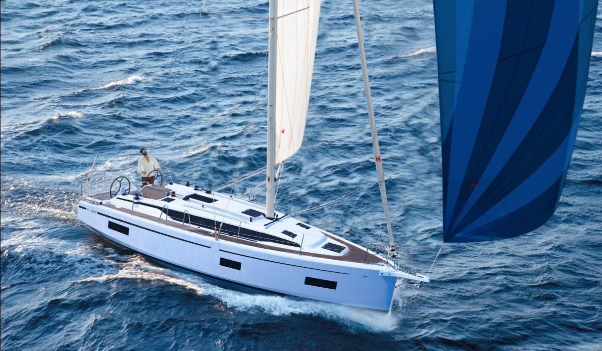 Bavaria C38 | Loukia