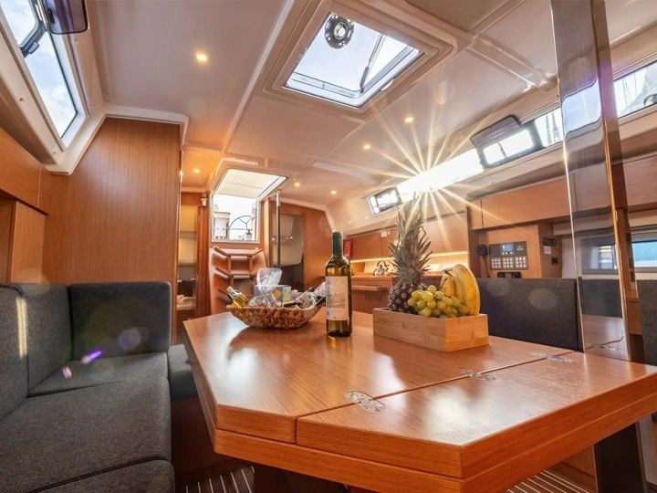 Bavaria C42 | Lydia