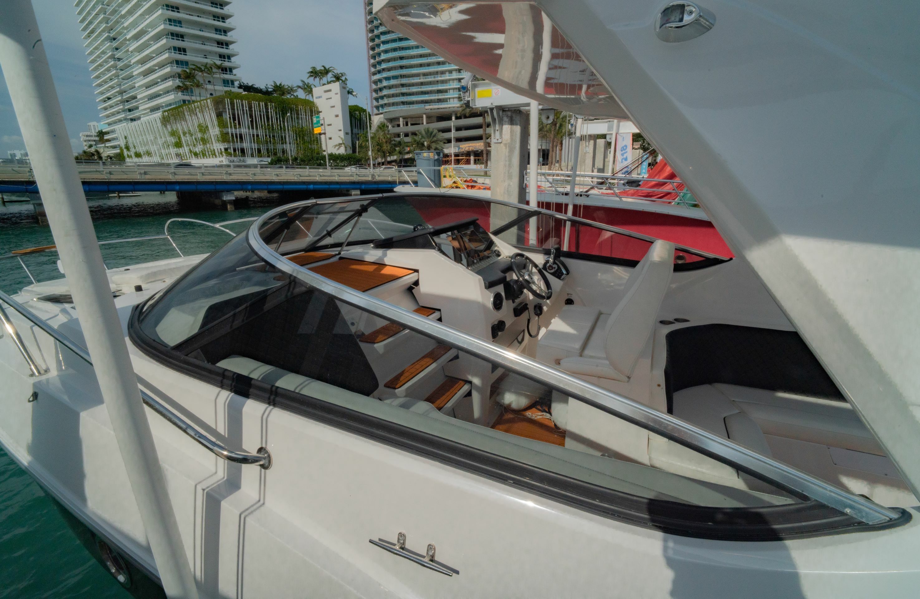 Ventura V300 | Daycruiser