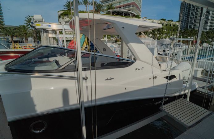 Ventura V300 | Daycruiser