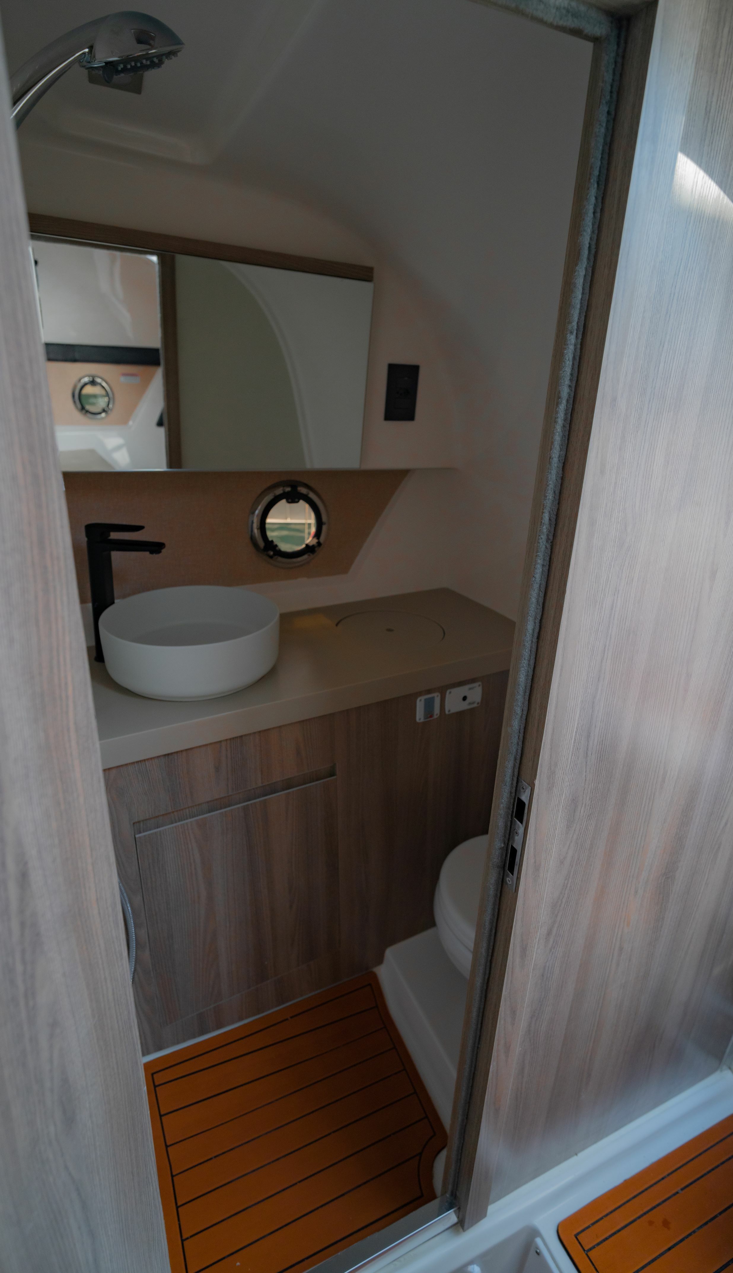 Ventura V300 | Daycruiser