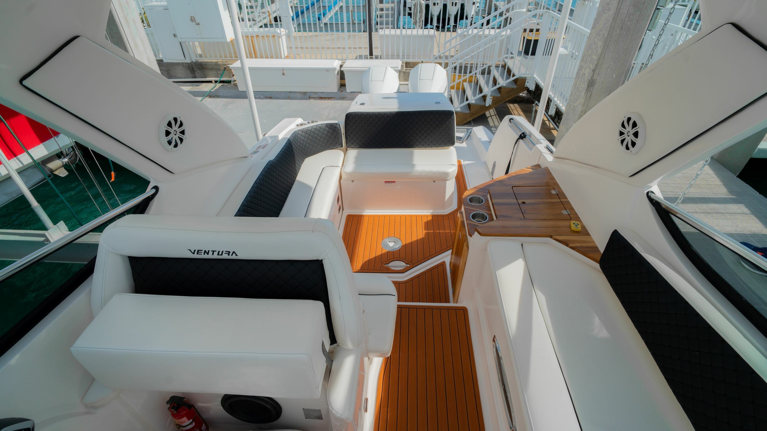 Ventura V300 | Daycruiser