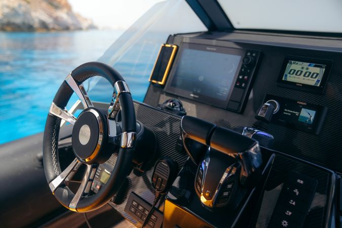 Technohull 39 | Bumblebee