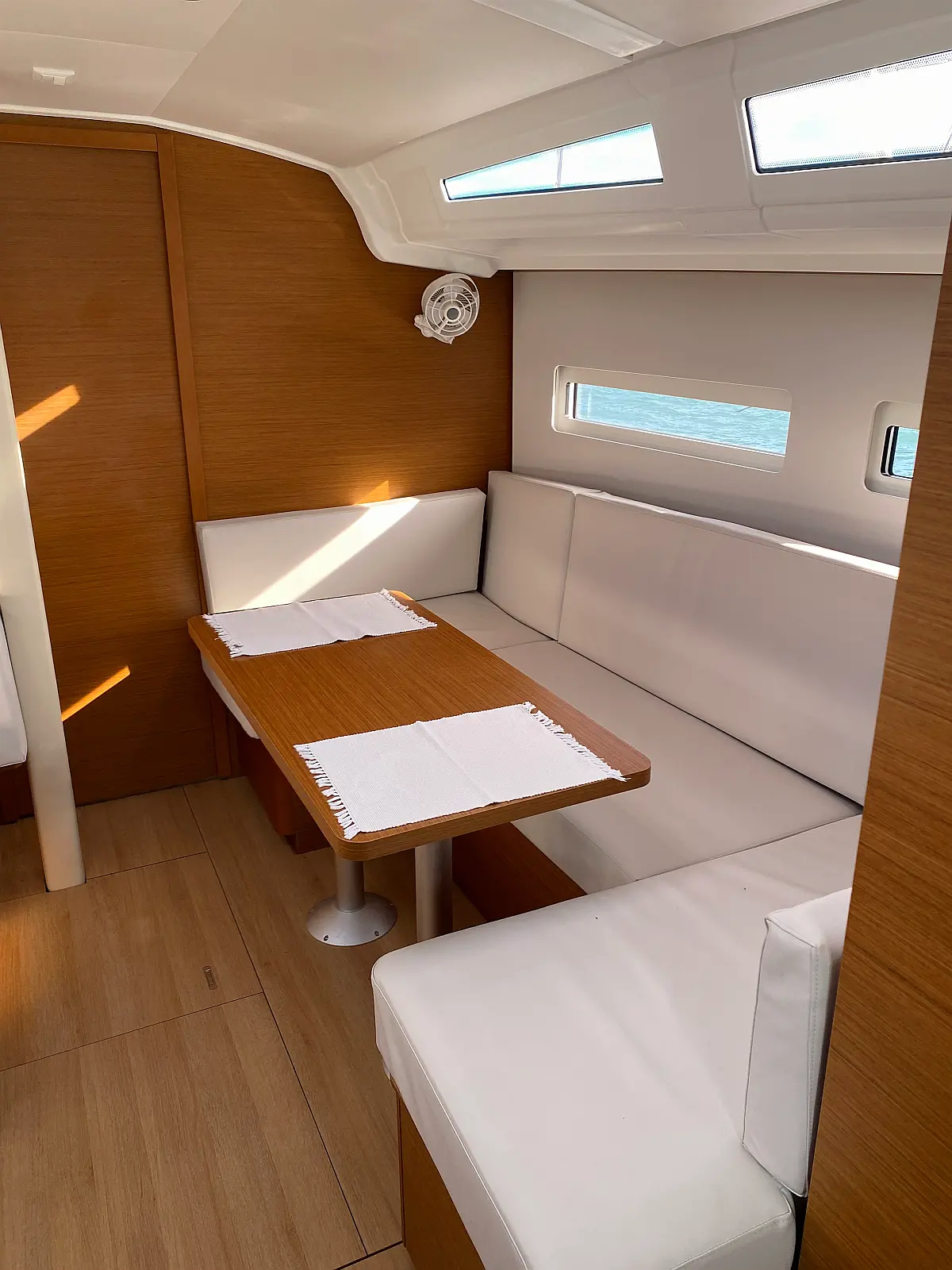 Jeanneau Sun Odyssey 410 | Eugenia