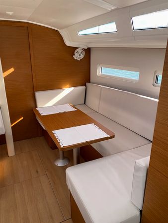 Jeanneau Sun Odyssey 410 | Eugenia