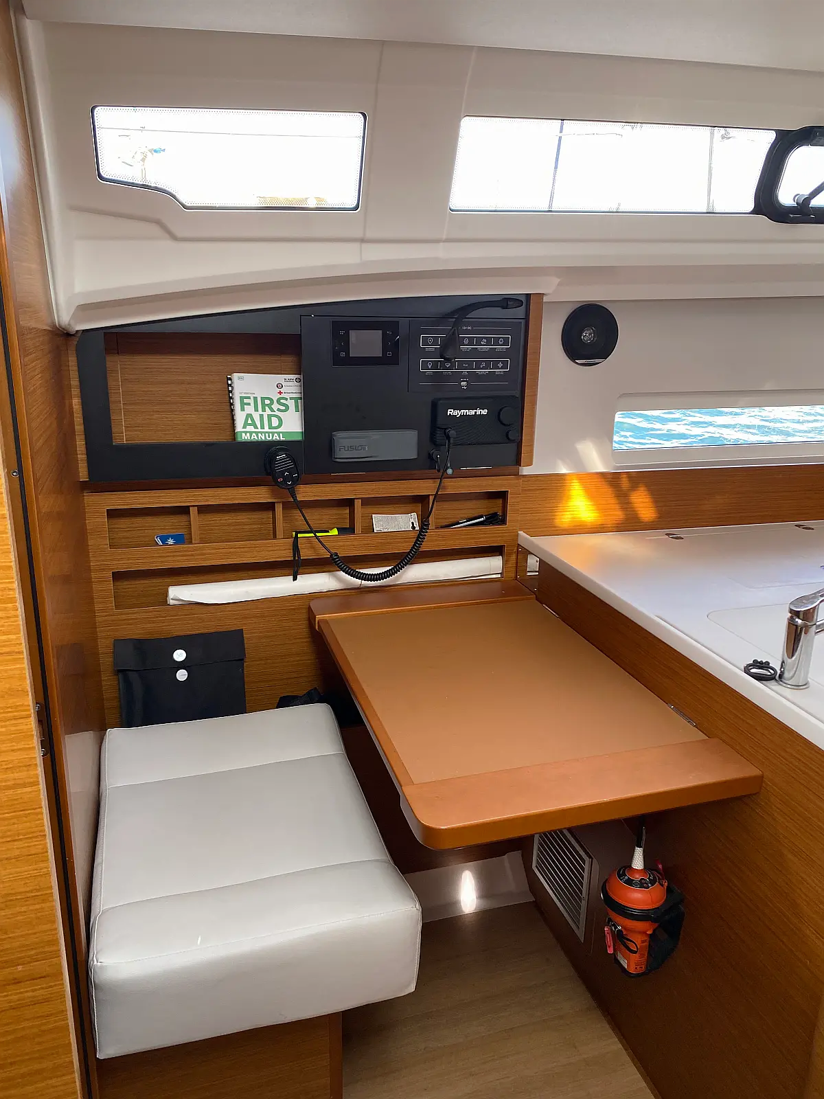 Jeanneau Sun Odyssey 410 | Eugenia