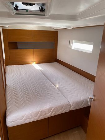 Jeanneau Sun Odyssey 410 | Eugenia