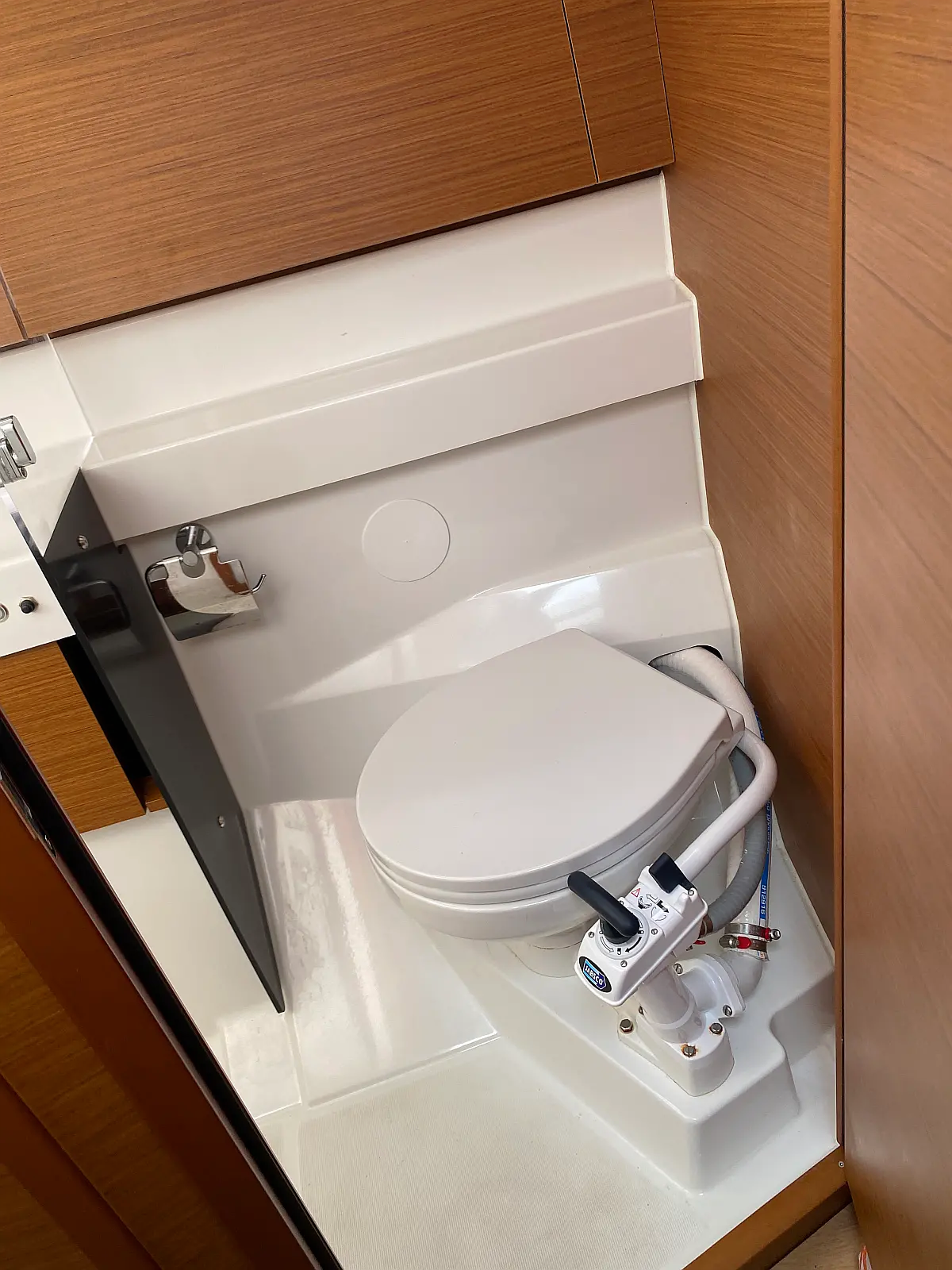 Jeanneau Sun Odyssey 410 | Eugenia