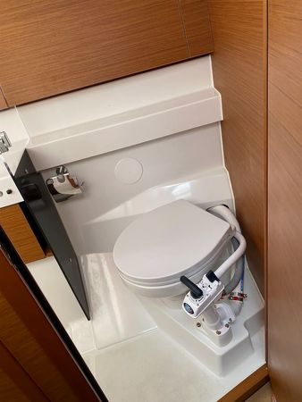 Jeanneau Sun Odyssey 410 | Eugenia